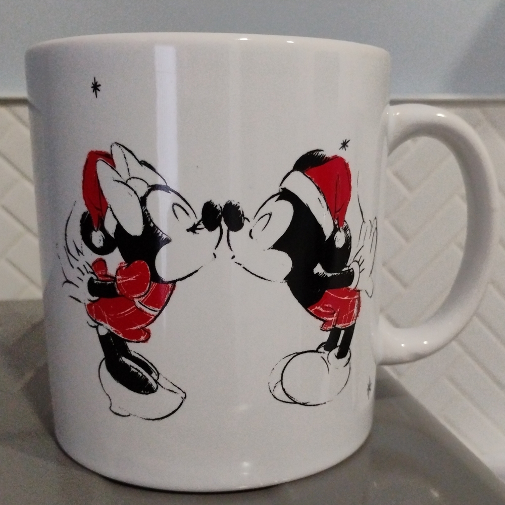 Vintage Disney Mickey and Minnie Festive Red and White Mug - Picture 2 of 4